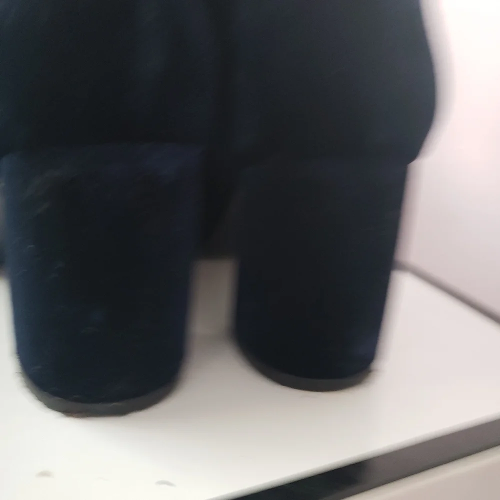 Booties - Picture 4 of 6